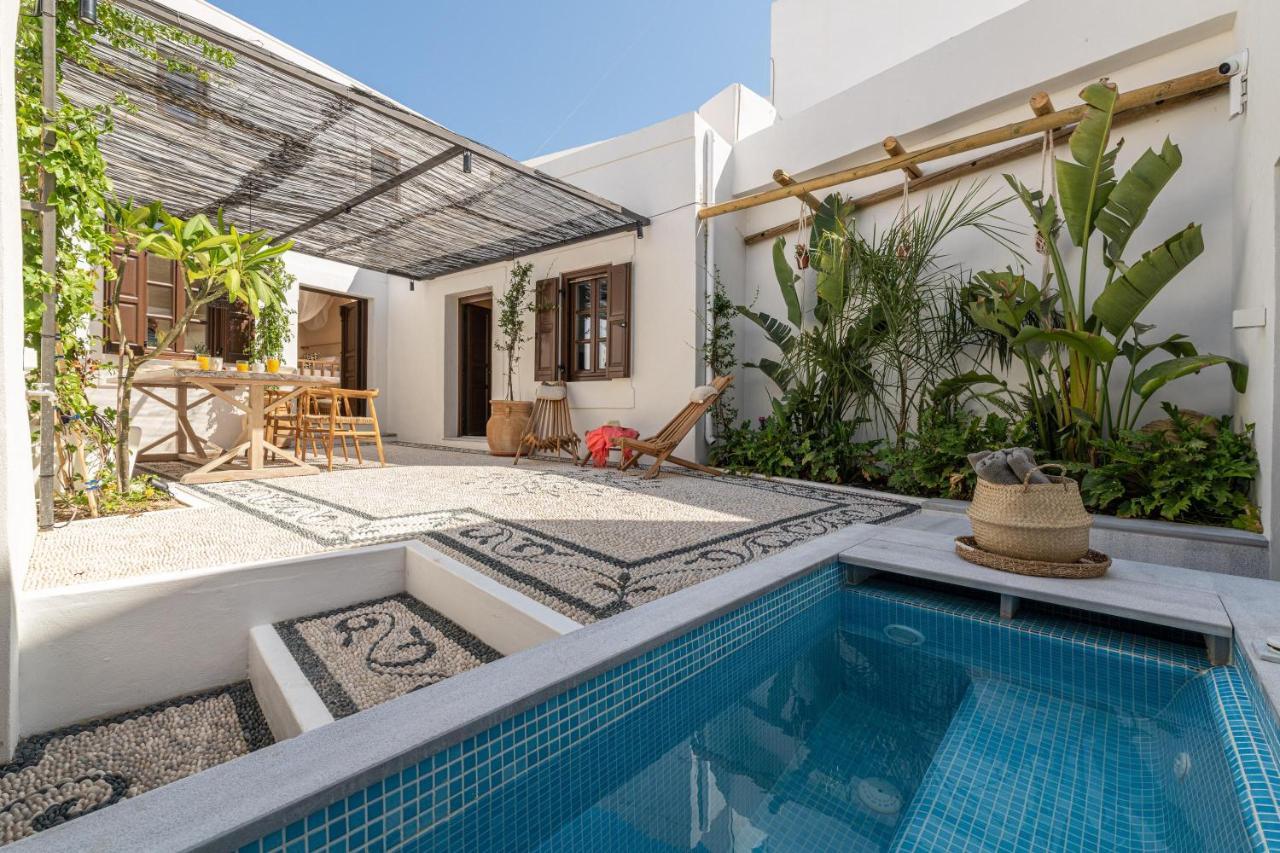 Vila Lindian Plumeria